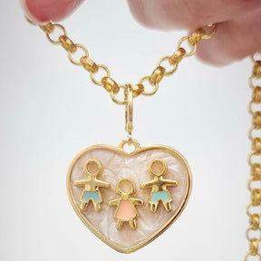 Colar Pingente Coração  Resinado com 1 a 3 Filho(s) personalizado