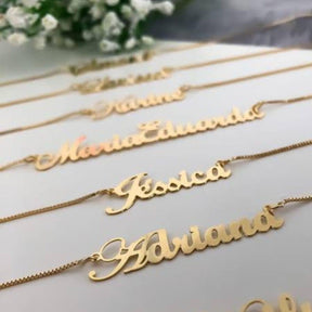 Colar  Nome personalizado .