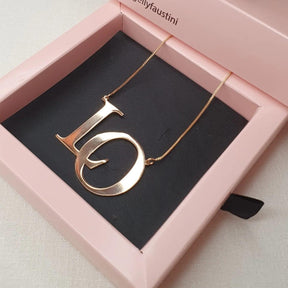 Colar  Monograma com duas letras personalizado .