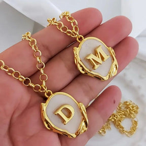 Colar Pingente Letra Personalizado