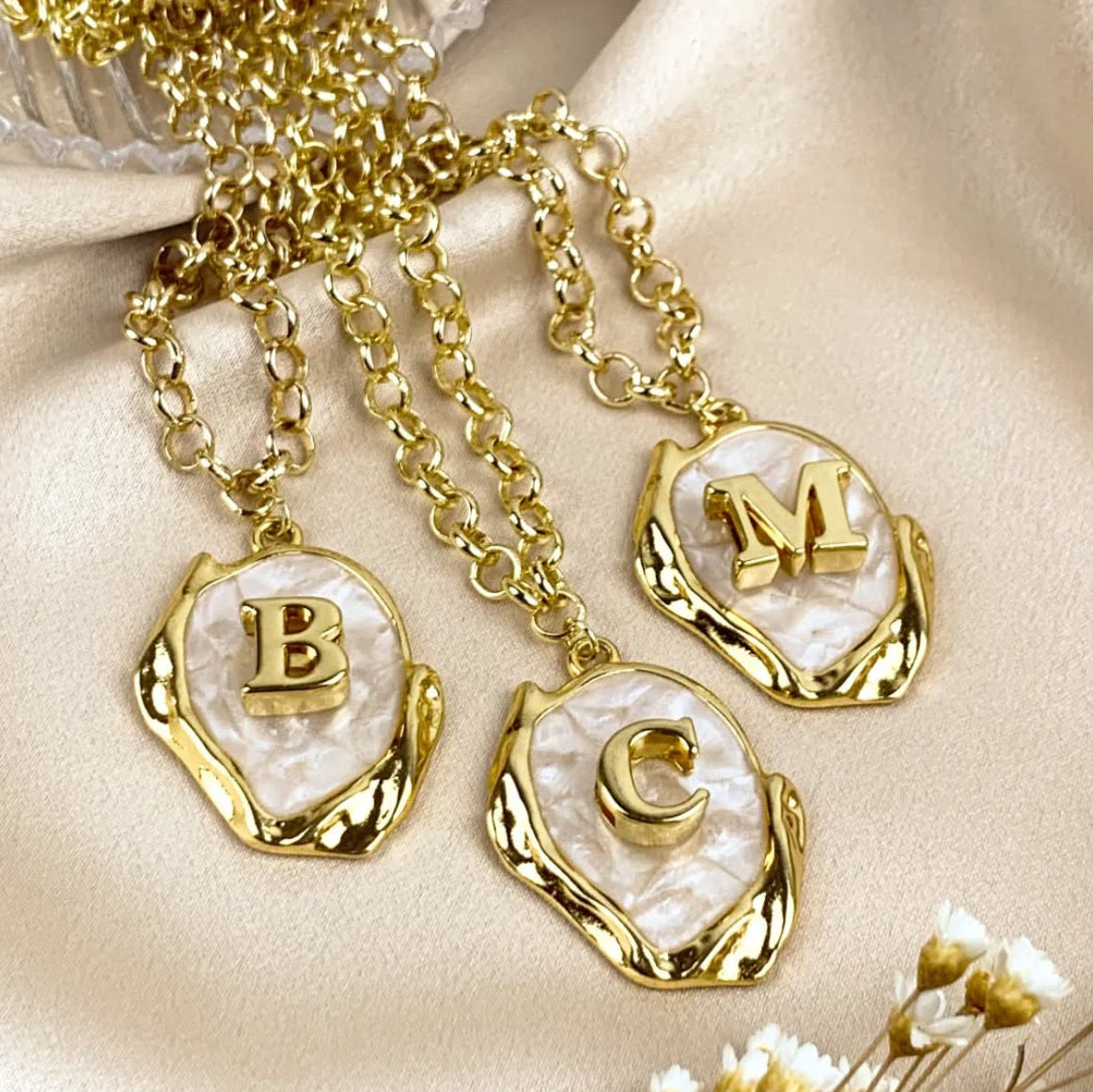 Colar Pingente Letra Personalizado