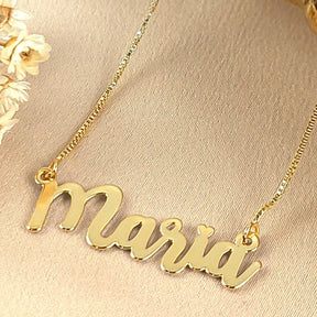 Colar  Nome personalizado .