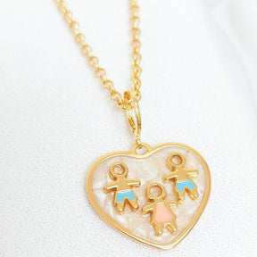 Colar Pingente Coração  Resinado com 1 a 3 Filho(s) personalizado
